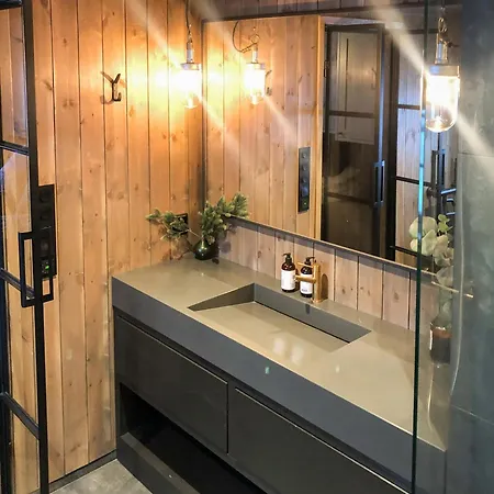 Lovely Luxury In The Spacious Log In Prázdninový dům