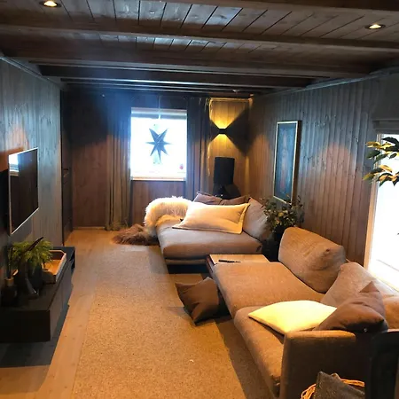 Lovely Luxury In The Spacious Log In بيت للعطل *